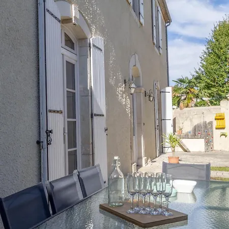 Willa La Bastide - 8 Personnes - Maison Avec Jardin