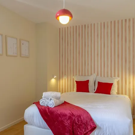 La Bastide - 8 Personnes - Maison Avec Jardin Willa Lescar