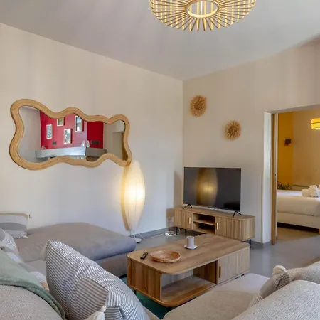 La Bastide - 8 Personnes - Maison Avec Jardin