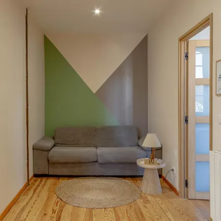 La Bastide - 8 Personnes - Maison Avec Jardin Lescar